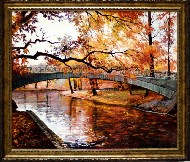 Искрящийся осенним цветом парк, протока и красивый мост